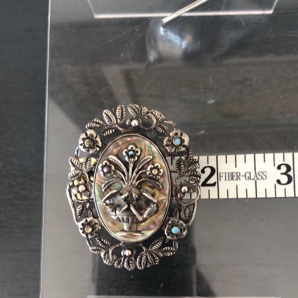 Signed Silver Abalone Brooch - Picture 8 of 11